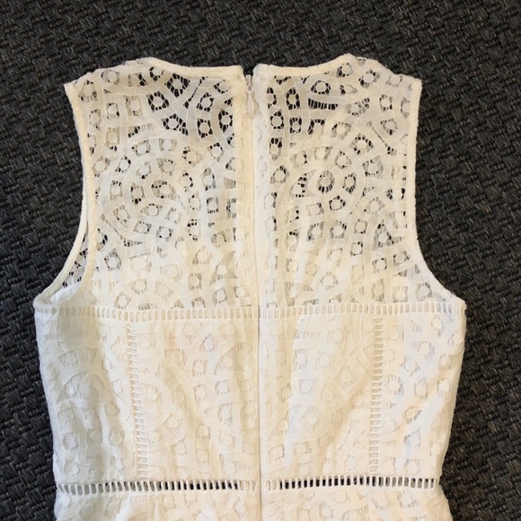 Lily Pulitzer Eyelet Shift Dress - Picture 4 of 4